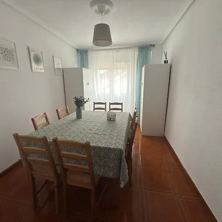 Amplio Piso A 2 Min De La Playa Santa Marina *