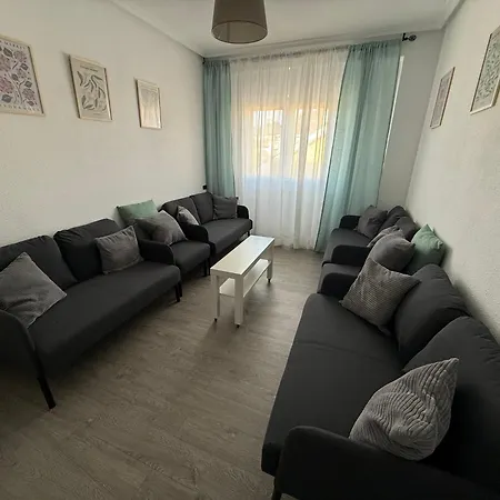 Amplio Piso 7 A 2 Min De Playa Santa Marina, 4 *