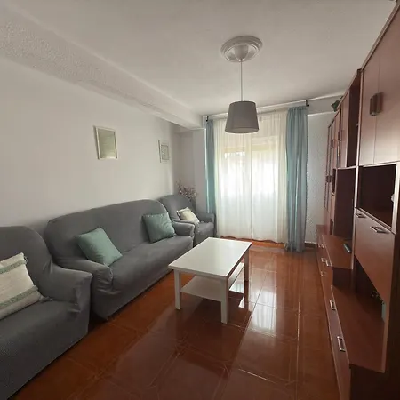 Amplio Piso A 2 Min De La Playa Santa Marina 公寓 *